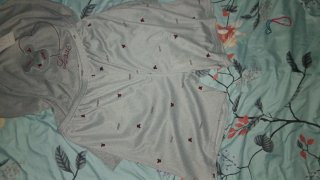 Pijama gris con corazón para talla 40-42