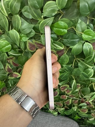 iPhone 13 Rosa muy buen estado