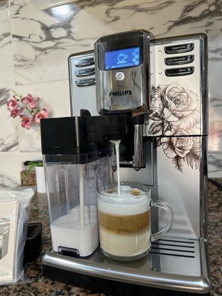 Cafetera Philips EP5363 + Accesorios