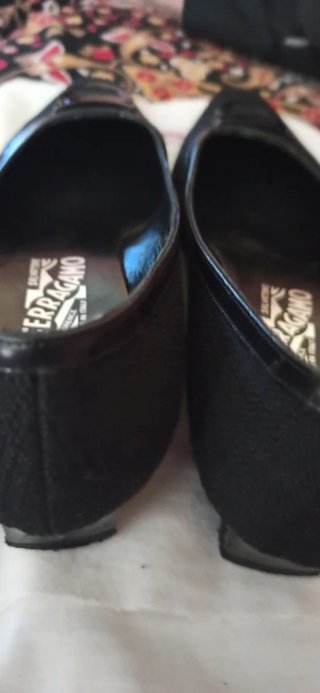 Salvatore Ferragamo Zapatos Negros Talla 40