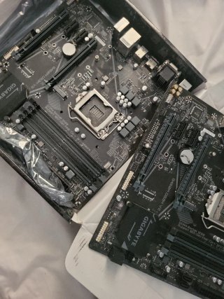 2 Placas Base Gigabyte B460M DS3H V2