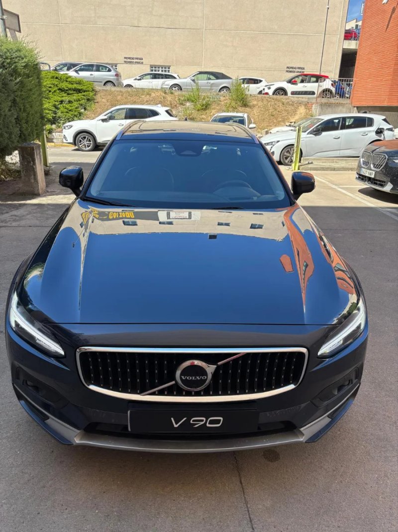 Volvo V90 2022 - foto 1