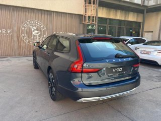 Volvo V90 2022