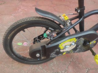 Bicicleta infantil Btwin Dark Hero 500