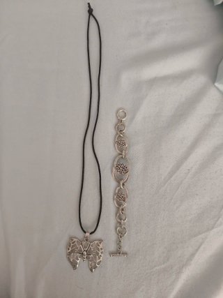 Colgante Mariposa y Pulsera Plateada