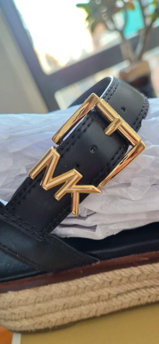 Sandalias Michael Kors Negras Doradas