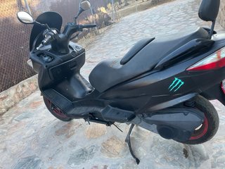 Suzuki Burgman 2007.
