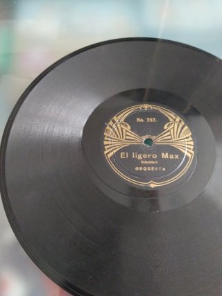 Disco Pizarra Antiguo Schotische de los Titeres