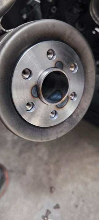 Brida de acero con tubo soldado