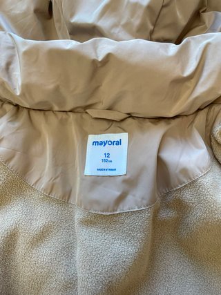 Abrigo acolchado beige Mayoral Talla 12