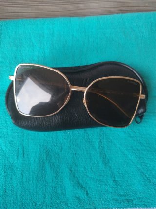 Gafas de sol Chanel doradas