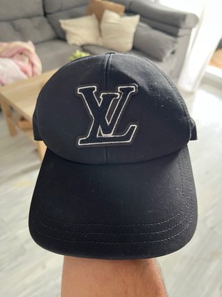 Gorra Louis Vuitton Negra Original. Negociable!!!!