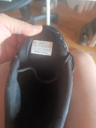 Zapatillas tn  Negras  made in prc Usadas una vez