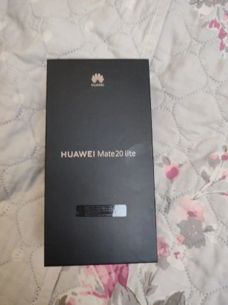 HUAWEI MATE 20 LITE