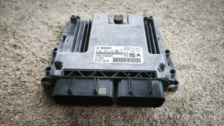Centralita motor 9825318080