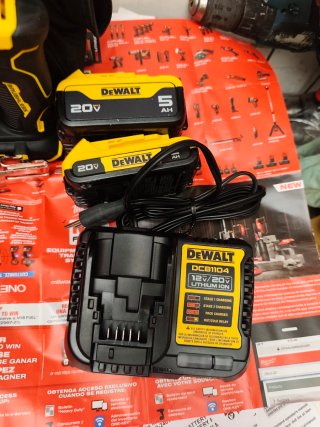 Kit Taladro y Atornillador Dewalt Brushless