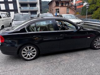 BMW E90 320i 2007