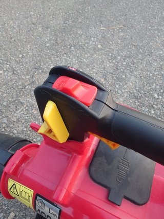 Soplador de mano Honda.