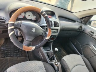 Peugeot 206 2004