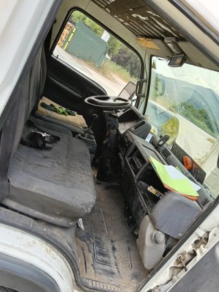 Nissan Cabstar 2004