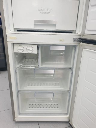 Nevera LG 2m con dispensador de agua