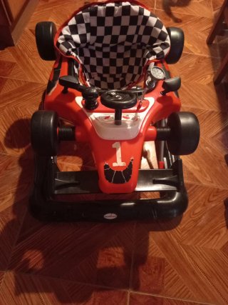 Taca Taca Coche de Carreras Rojo
