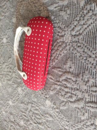 Estuche gafas niña lunares rojo y blanco