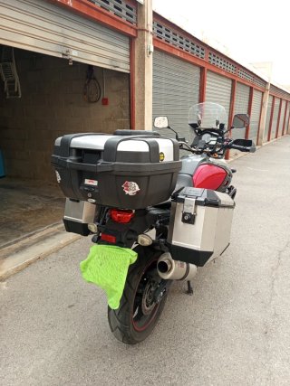 Suzuki V-Strom 1000 Adventure Roja/Plata