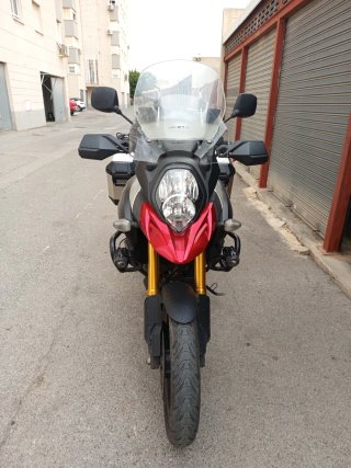 Suzuki V-Strom 1000 Adventure Roja/Plata