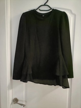 Camisa negra manga larga peplum