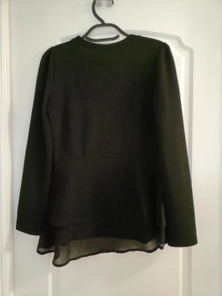Camisa negra manga larga peplum