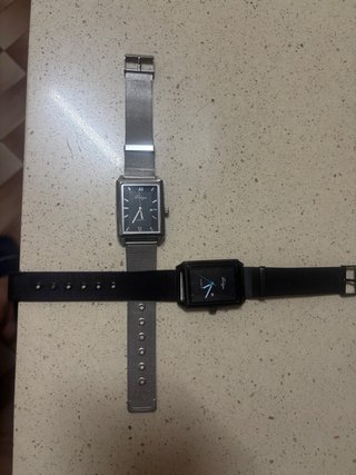 Relojes Unisex Negro y Plateado
