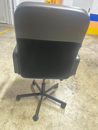 Sillón de oficina ergonómico negro
