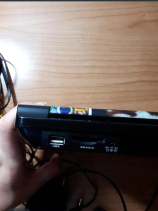 2 DVD Portátiles y películas