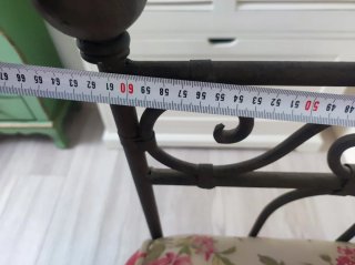 Diván de forja negro con cojines