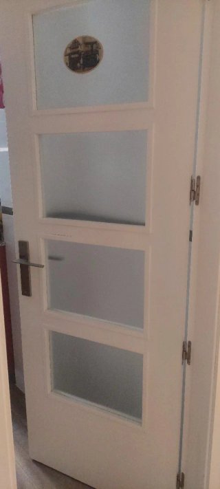 Puertas de salón y cocina con cristal