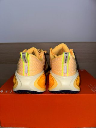 Nike ZoomX Vomero Plus 'Citron'