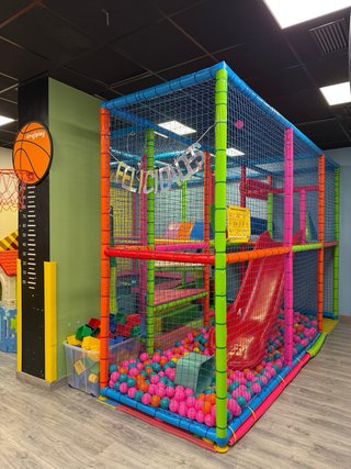 Parque de bolas infantil