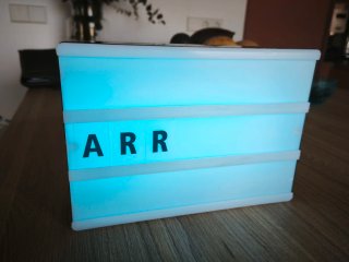 Caja de luz LED con letras