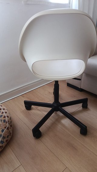 Silla giratoria moderna
