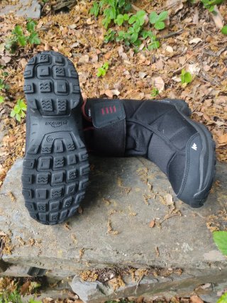 Botas de montaña mujer negras