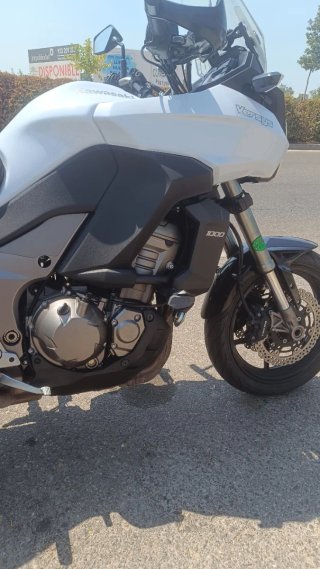 Kawasaki Versys 1000 Blanca