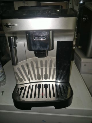 Cafetera DeLonghi  para recambio o manitas