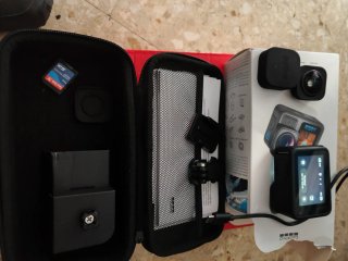 GoPro Cámara de Acción + Accesorios
