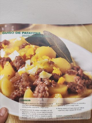 Libro "Recetas con historias" / Knorr