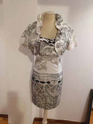 Conjunto Vestido y Chaqueta Estampado