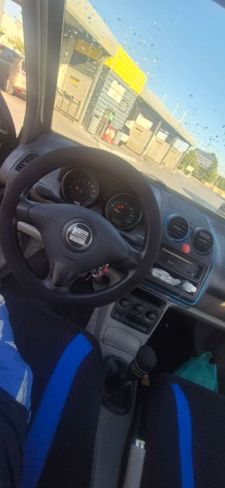 SEAT Arosa 2002