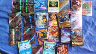 Lote 1300 Cartas Pokémon LEER