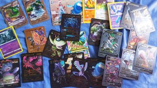 Lote 1300 Cartas Pokémon LEER