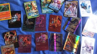 Lote 1300 Cartas Pokémon LEER